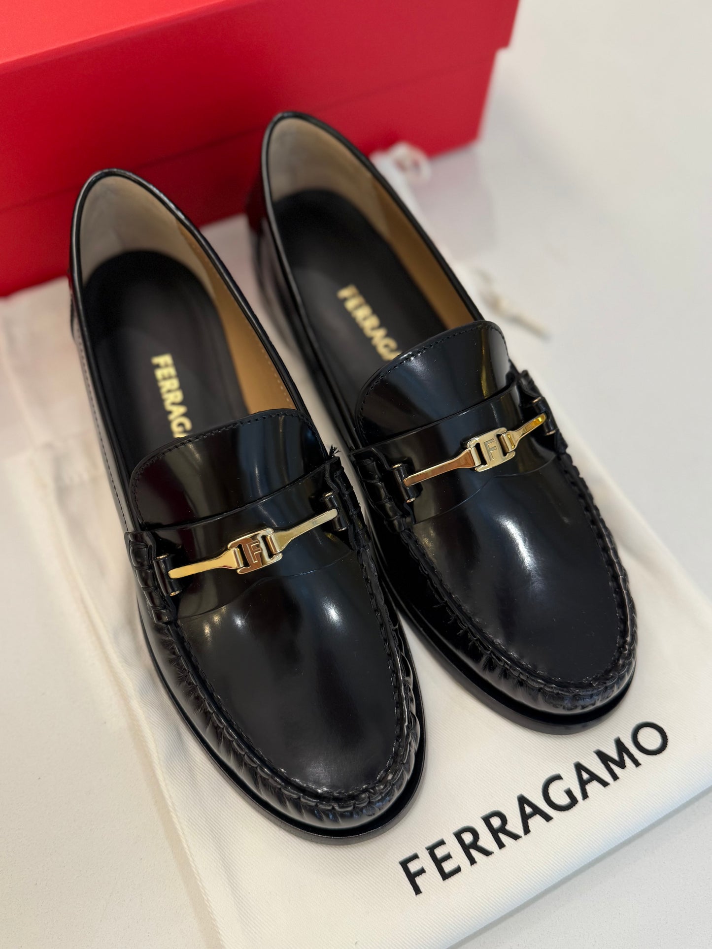 Ferragamo Women's Harry Calfskin Bit F Buckle Loafers Nero Biscotto 7C