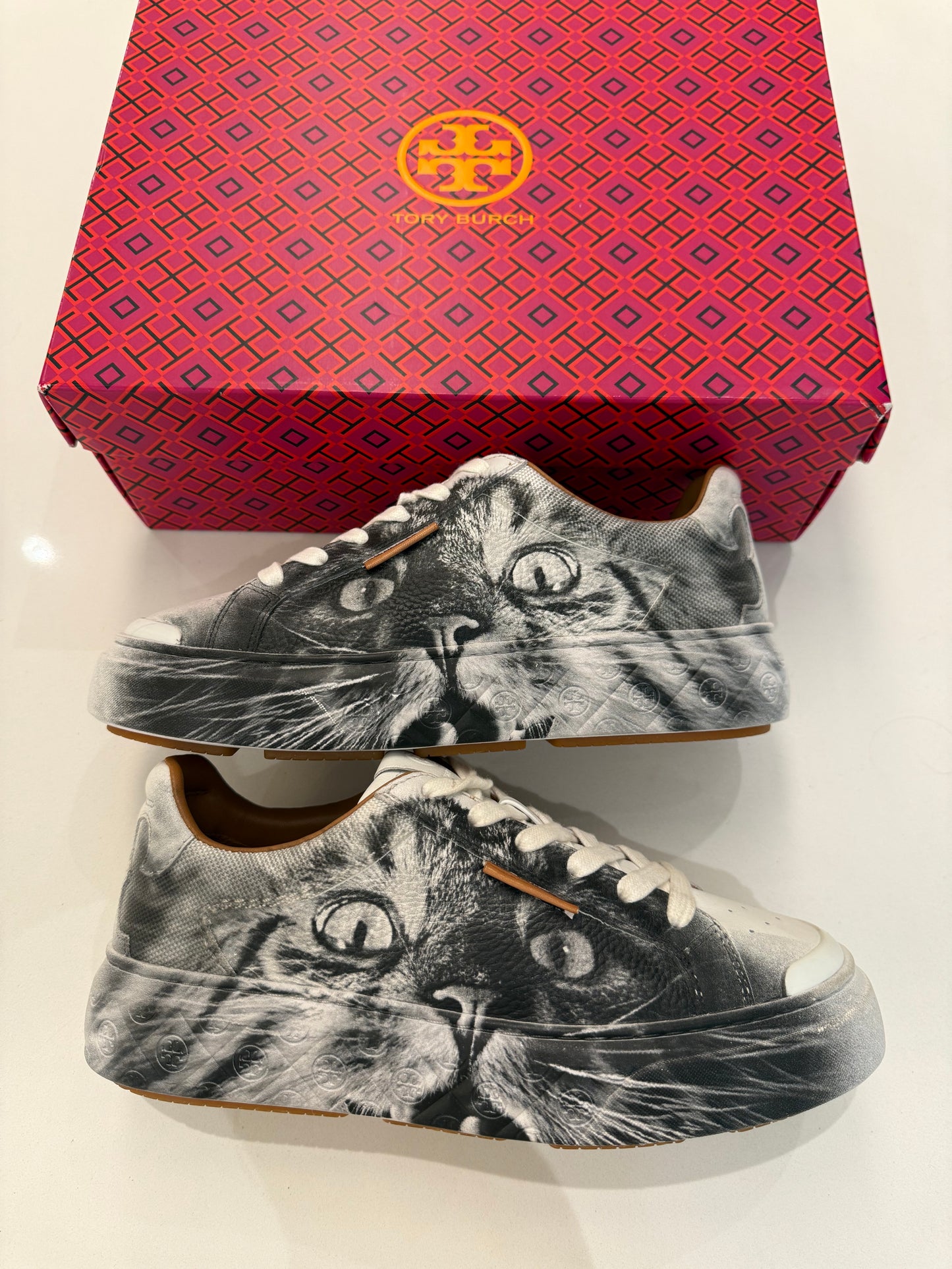Tory Burch Ladybug Sneaker In Cat Portrait , Size 8, LIMITED EDITION