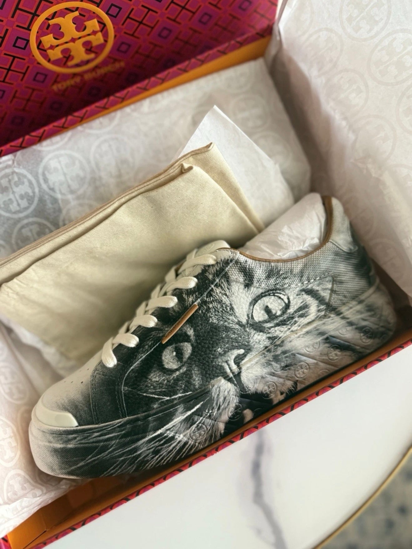 $398 Tory Burch Ladybug Sneaker In Cat Portrait , Size 7.5, LIMITED EDITION