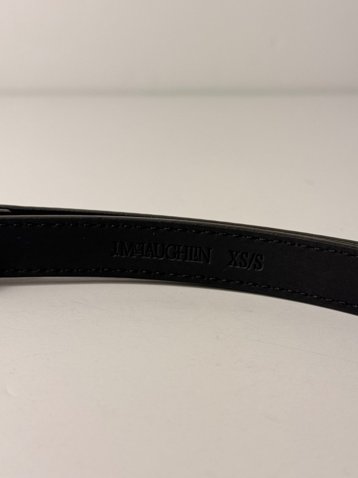 J.McLaughlin Liv Genuine Leather Belt Black Gold Turn Lock Adjustable XS/S