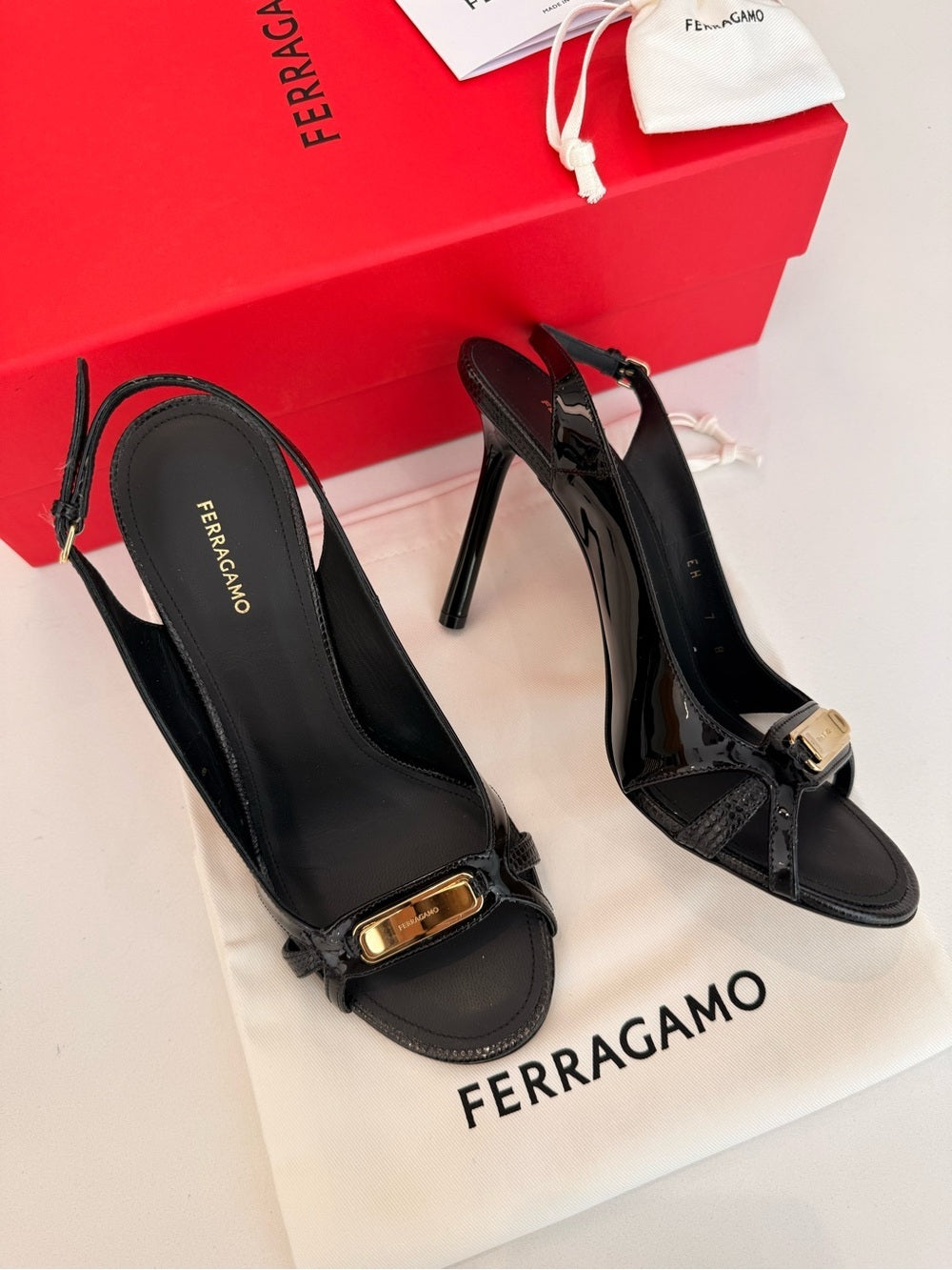 Salvatore Ferragamo Easy 95 Black Patent Leather Slingback Sandals Gold Logo Size 7.5 NEW