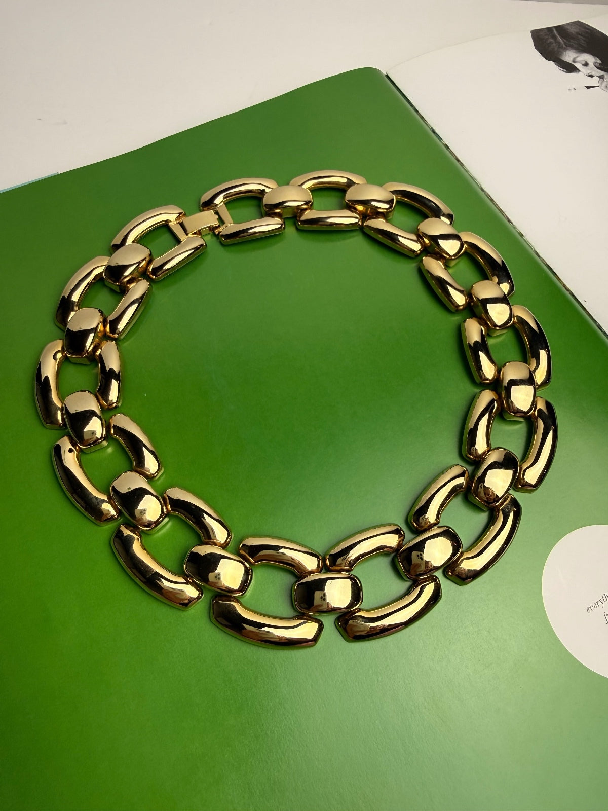 Chunky Gold Tone Statement Necklace Oversized Link Chain 80s Retro Runway Style PRE-OWNED