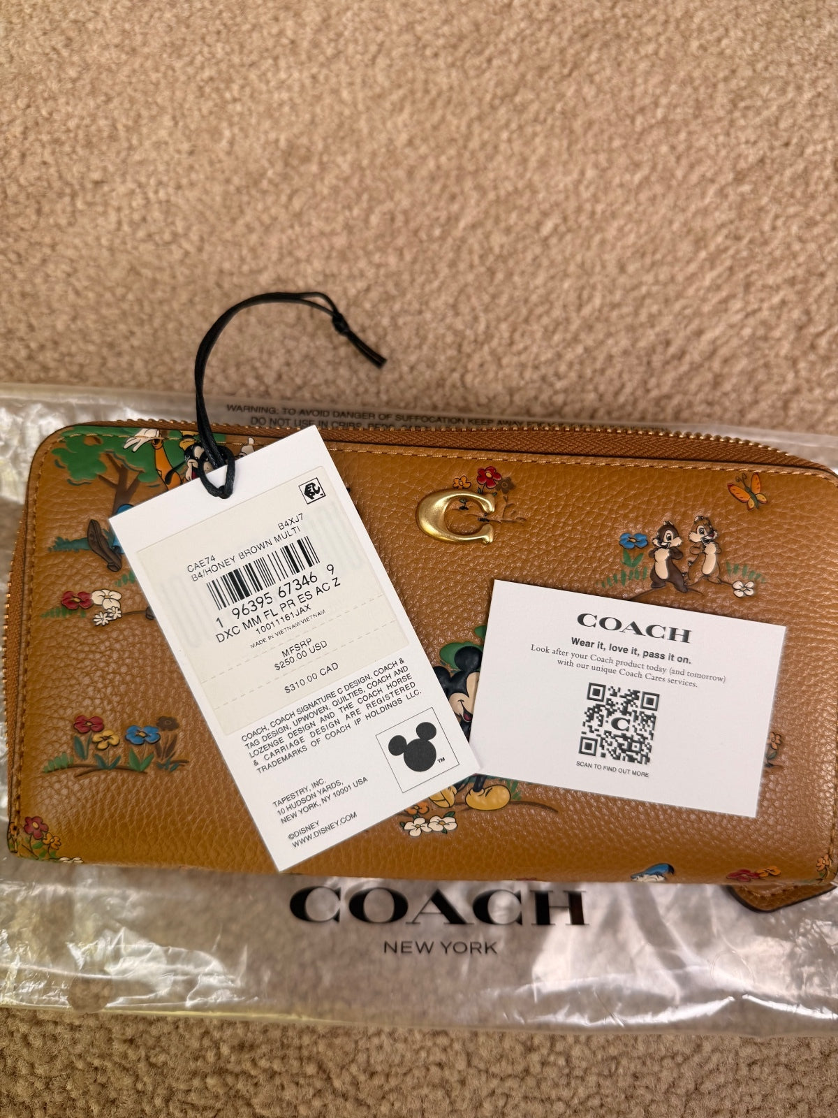 VIRAL Disney X Coach Essential Accordion Zip Wallet Mickey Mouse & Friends CAE74 NWT