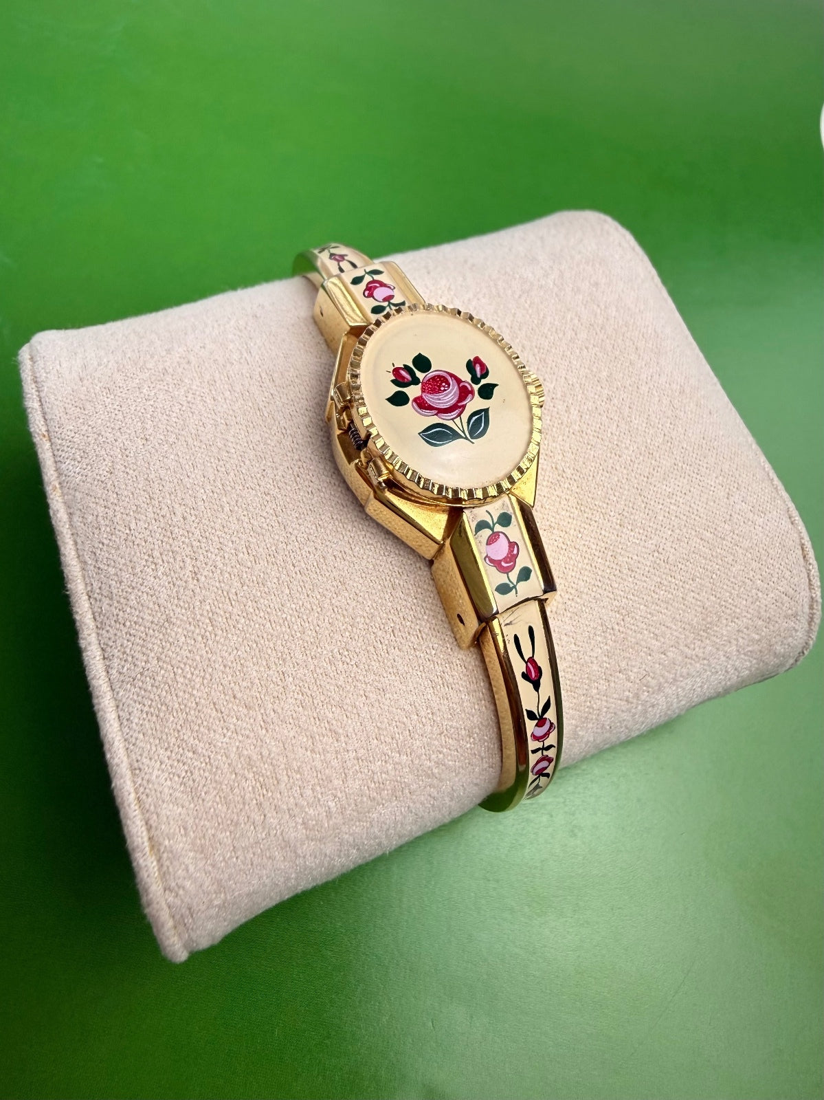 Vintage Swiss Made Peekaboo Hidden Watch Floral Enamel Gold Tone Bangle Bracelet PRE-OWNED