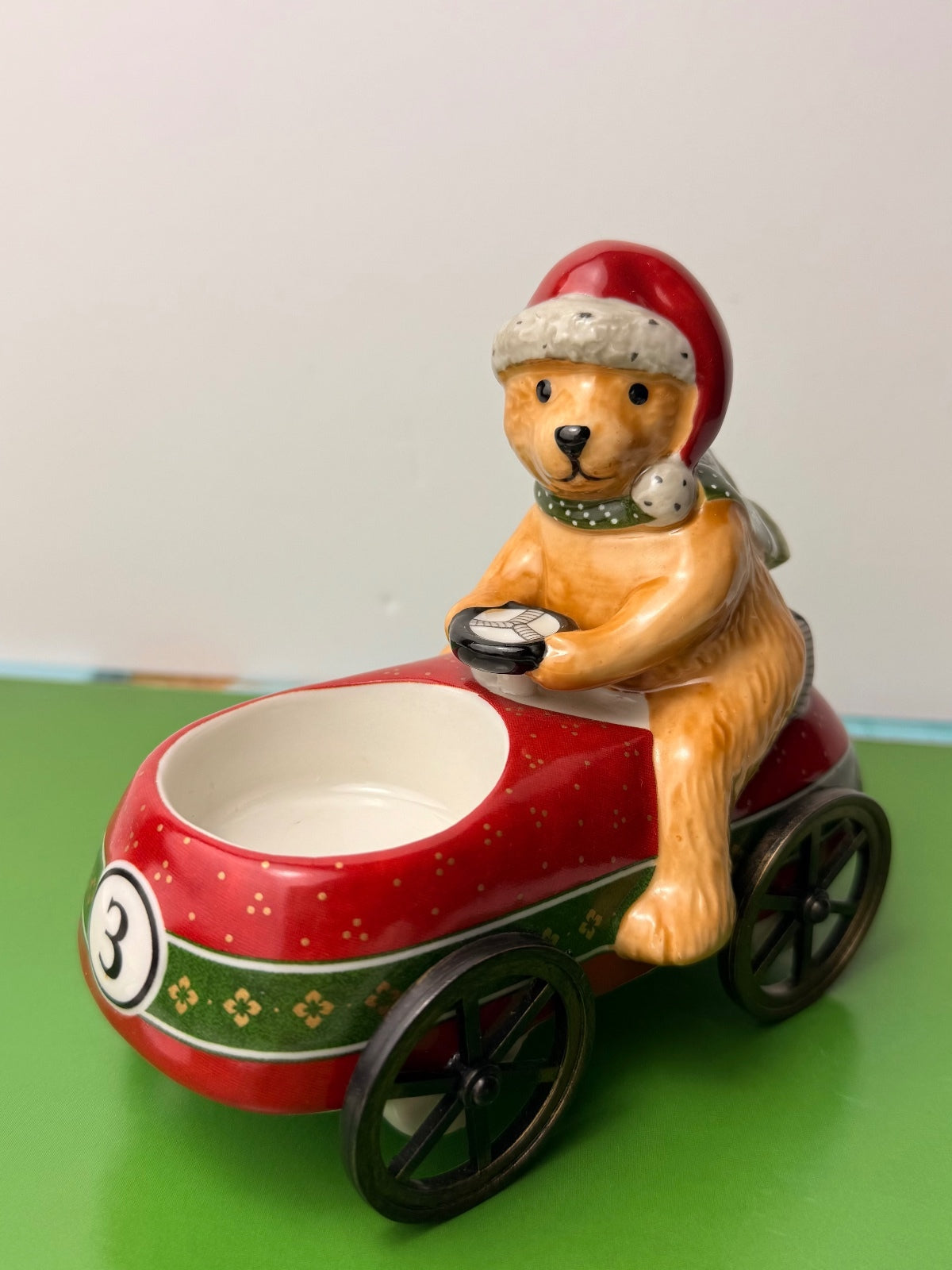 RARE RETIRED Villeroy & Boch Nostalgic Dreams Teddy on Wooden Cart Candle Holder