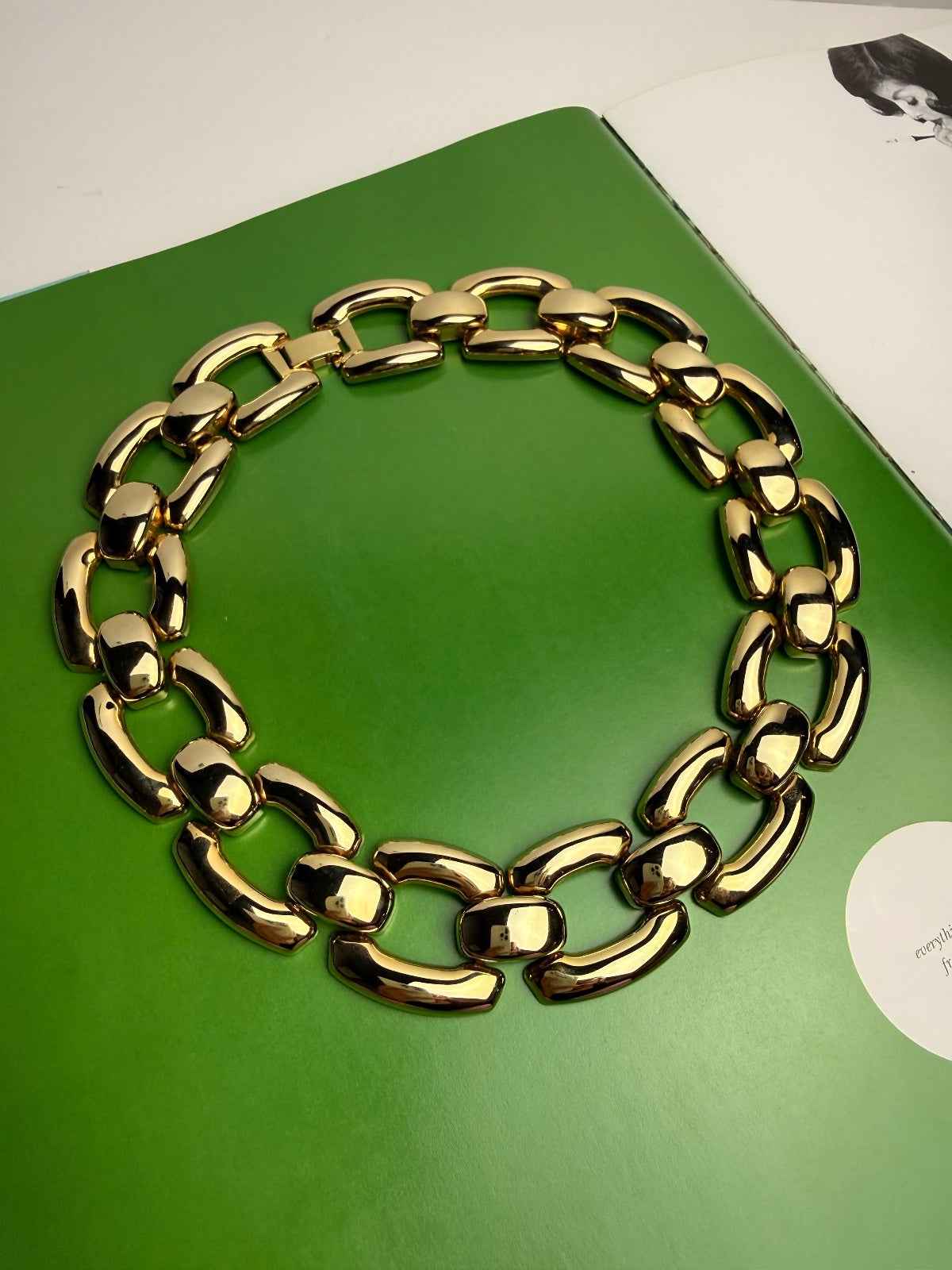 Chunky Gold Tone Statement Necklace Oversized Link Chain 80s Retro Runway Style PRE-OWNED