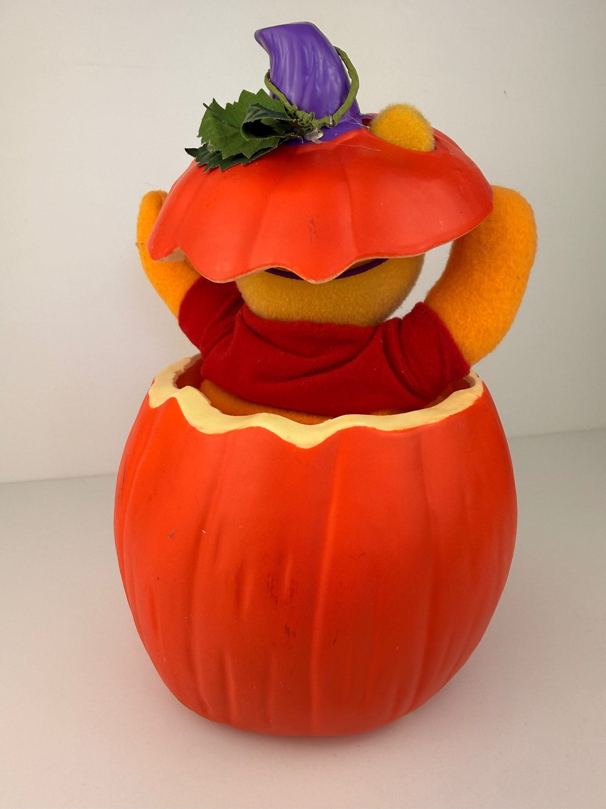 Vintage 1998 Telco Disney Winnie the Pooh Animated Halloween Pumpkin Untested