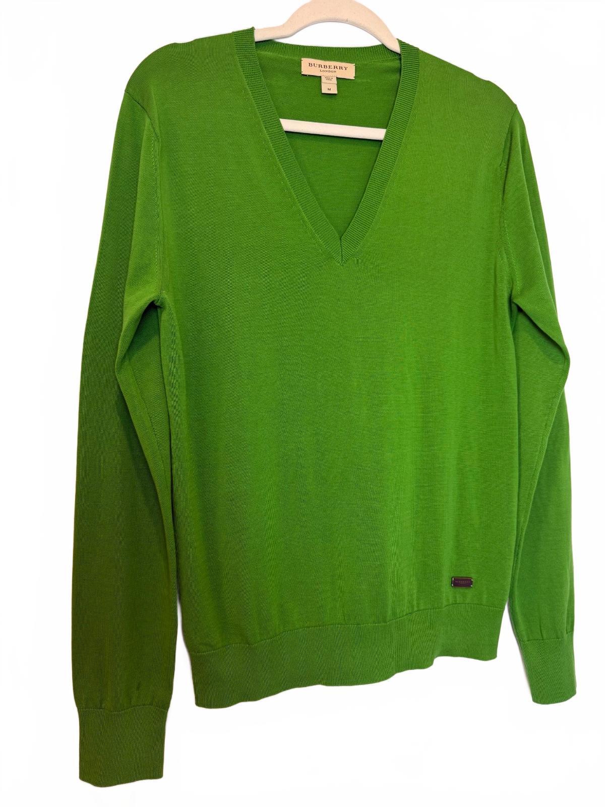 Burberry London Unisex Green V Neck Cotton Knit Sweater Pullover SZ M Old Money PRE-LOVED
