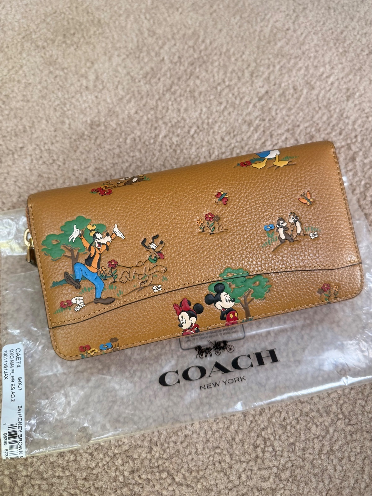VIRAL Disney X Coach Essential Accordion Zip Wallet Mickey Mouse & Friends CAE74 NWT