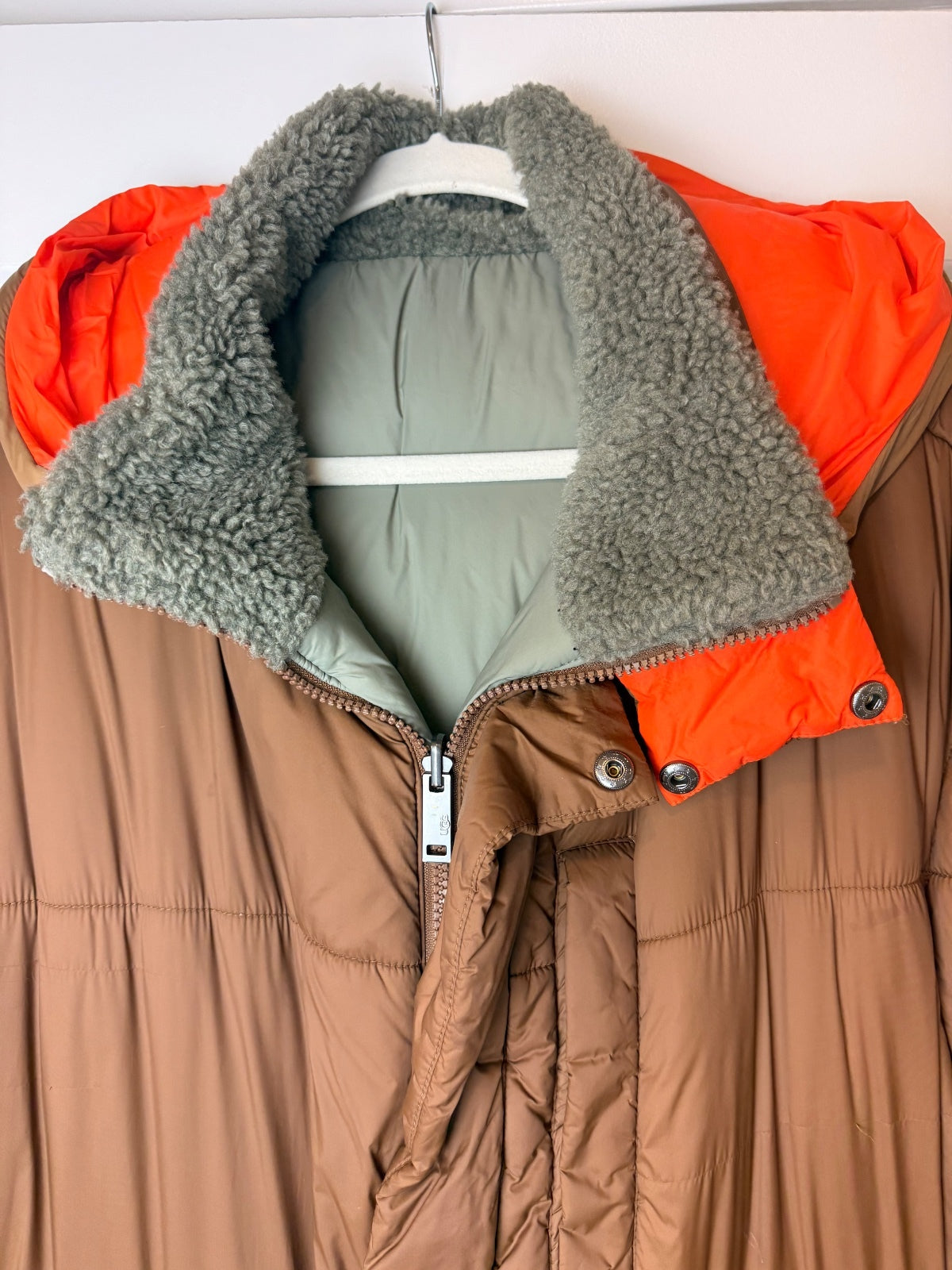 UGG Kristian Unisex 4-Way Reversible Puffer Jacket Vest S/M Moss Green Pecan PRE-OWNED