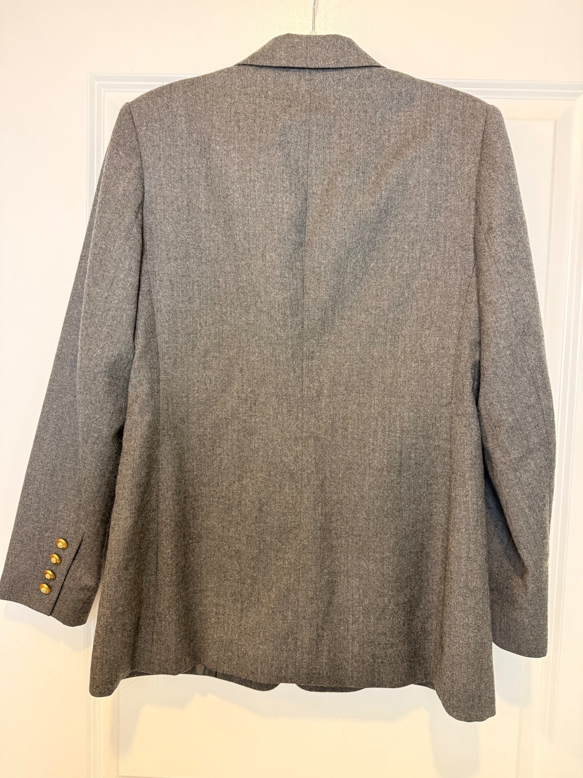 Vintage Talbots 100% Italian Wool Blazer Size 6 Gray / Gold Buttons Made in USA PRE-OWNED