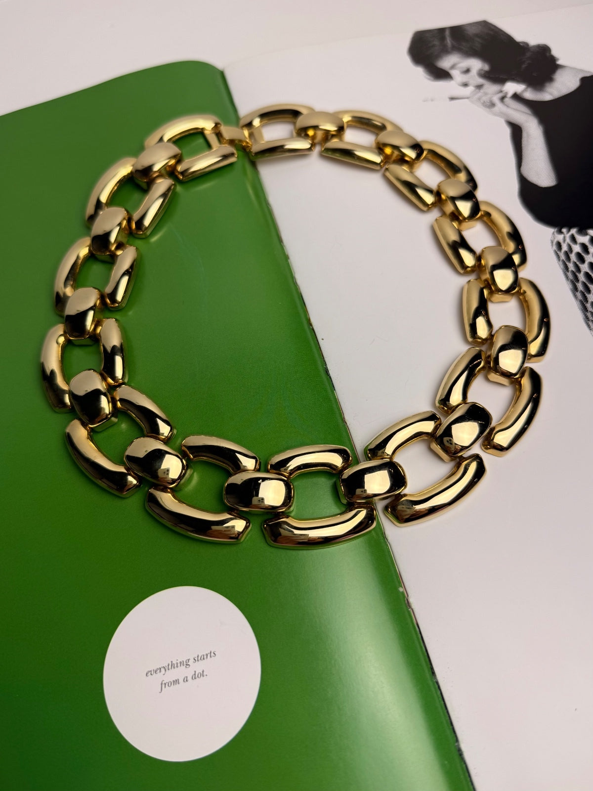 Chunky Gold Tone Statement Necklace Oversized Link Chain 80s Retro Runway Style PRE-OWNED