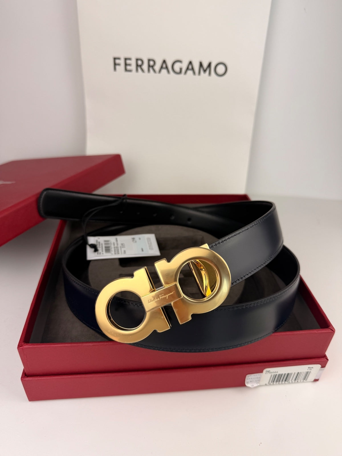 Ferragamo Men’s Reversible Leather Belt Gift Set Black Navy Adjustable Size 115 NWT FULL SET