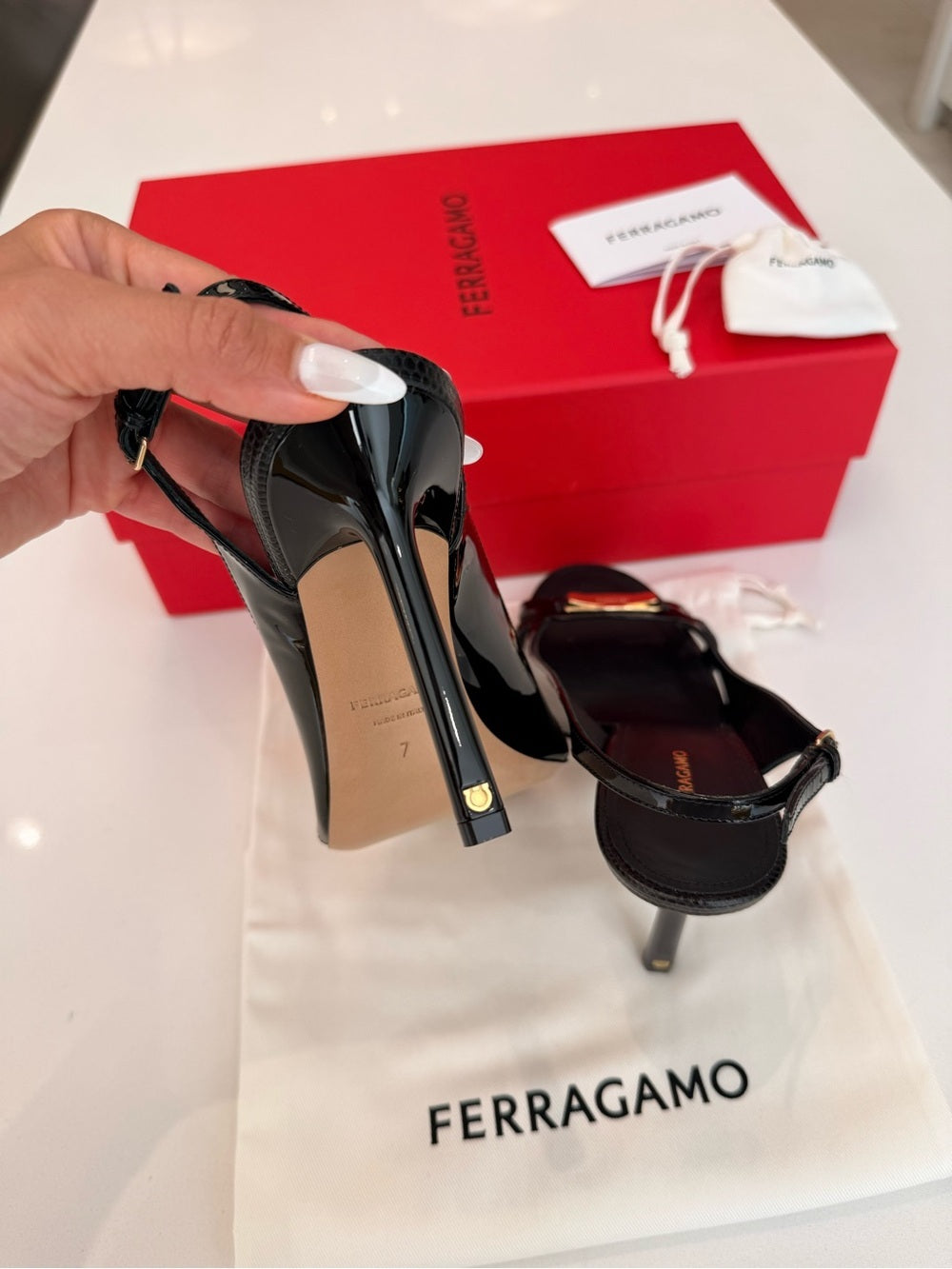 Salvatore Ferragamo Easy 95 Black Patent Leather Slingback Sandals Gold Logo Size 7.5 NEW