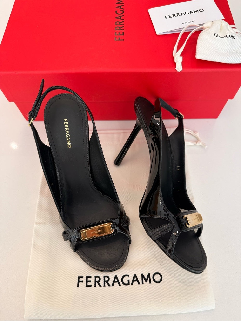Salvatore Ferragamo Easy 95 Black Patent Leather Slingback Sandals Gold Logo Size 7.5 NEW